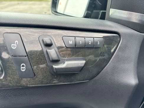 Used 2016 Mercedes-Benz GL 450 4MATIC image 24