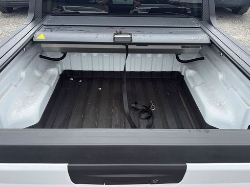 Used 2025 Ford Maverick Lobo AWD/4WD image 5