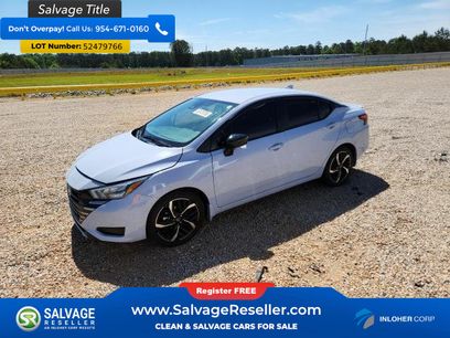 Used 2024 Nissan Versa SR w/ Trunk Package