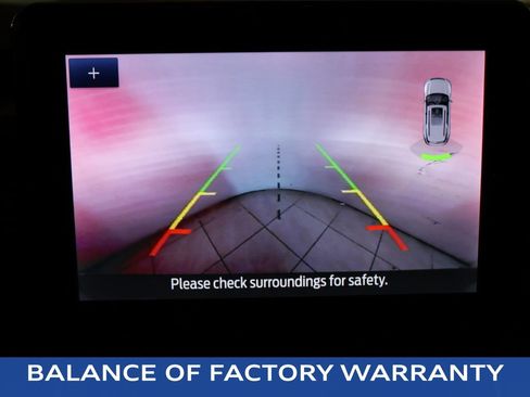 Used 2023 Ford Explorer XLT image 3