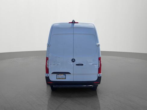 Used 2023 Mercedes-Benz Sprinter 2500 image 5
