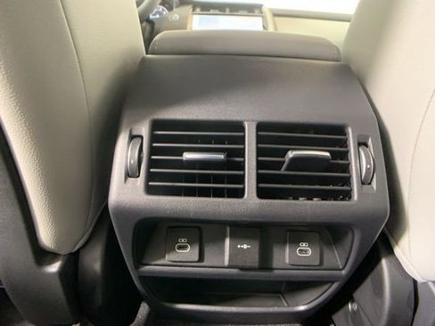 Certified 2024 Jaguar E-PACE R-Dynamic SE image 26