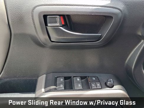Used 2022 Toyota Tacoma SR5 AWD/4WD image 15