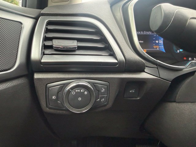 Used 2016 Ford Fusion SE w/ Equipment Group 202A FWD image 21