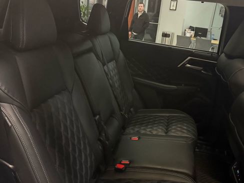 Used 2024 Mitsubishi Outlander SEL image 27