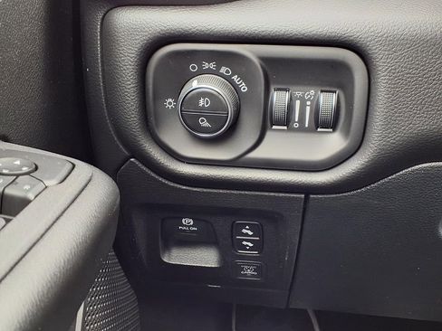 New 2026 RAM 1500 Big Horn AWD/4WD image 15