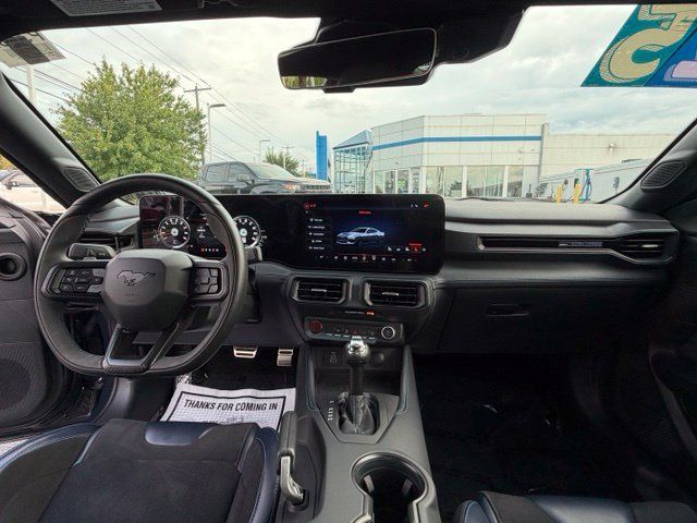 Used 2025 Ford Mustang Dark Horse RWD image 3
