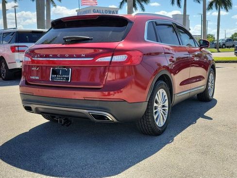 Used 2017 Lincoln MKX Select w/ Select Plus Package FWD image 6