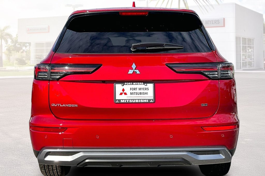 Used 2026 Mitsubishi Outlander SE FWD image 15