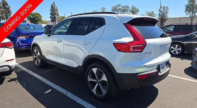 Used 2026 Volvo XC40 B5 Plus AWD/4WD image 2