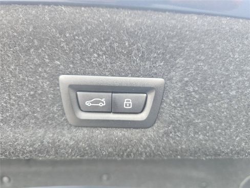 Used 2026 BMW 330i Sedan RWD image 9