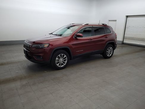 Used 2021 Jeep Cherokee Latitude Lux w/ Comfort/Convenience Group AWD/4WD image 2