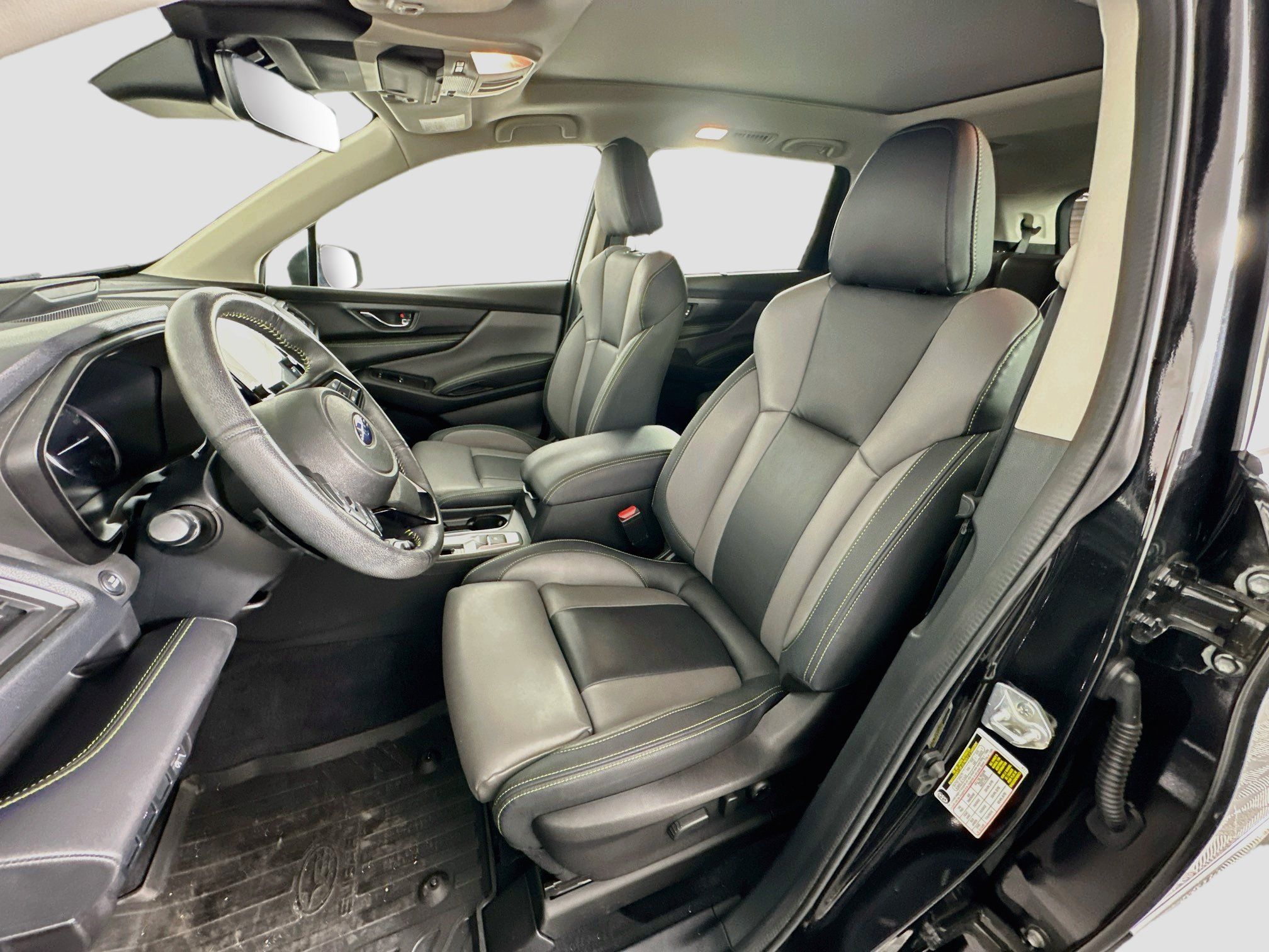 Used 2023 Subaru Ascent Onyx Edition Limited AWD/4WD image 13