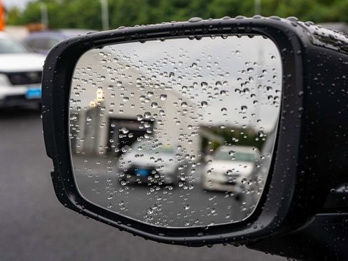 New 2025 Honda Pilot Touring image 34