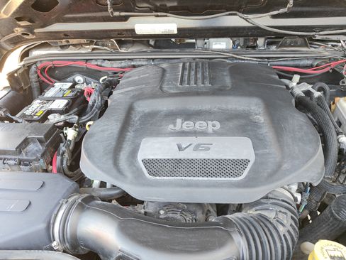 Used 2017 Jeep Wrangler Sport AWD/4WD image 26