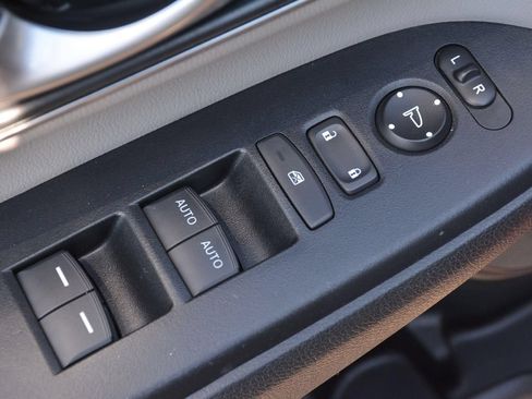 Used 2018 Honda CR-V EX-L image 10