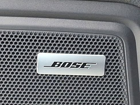 Used 2025 Porsche Macan image 25