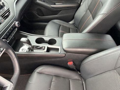 Used 2021 Nissan Altima 2.5 SR w/ SR Premium Package FWD image 19