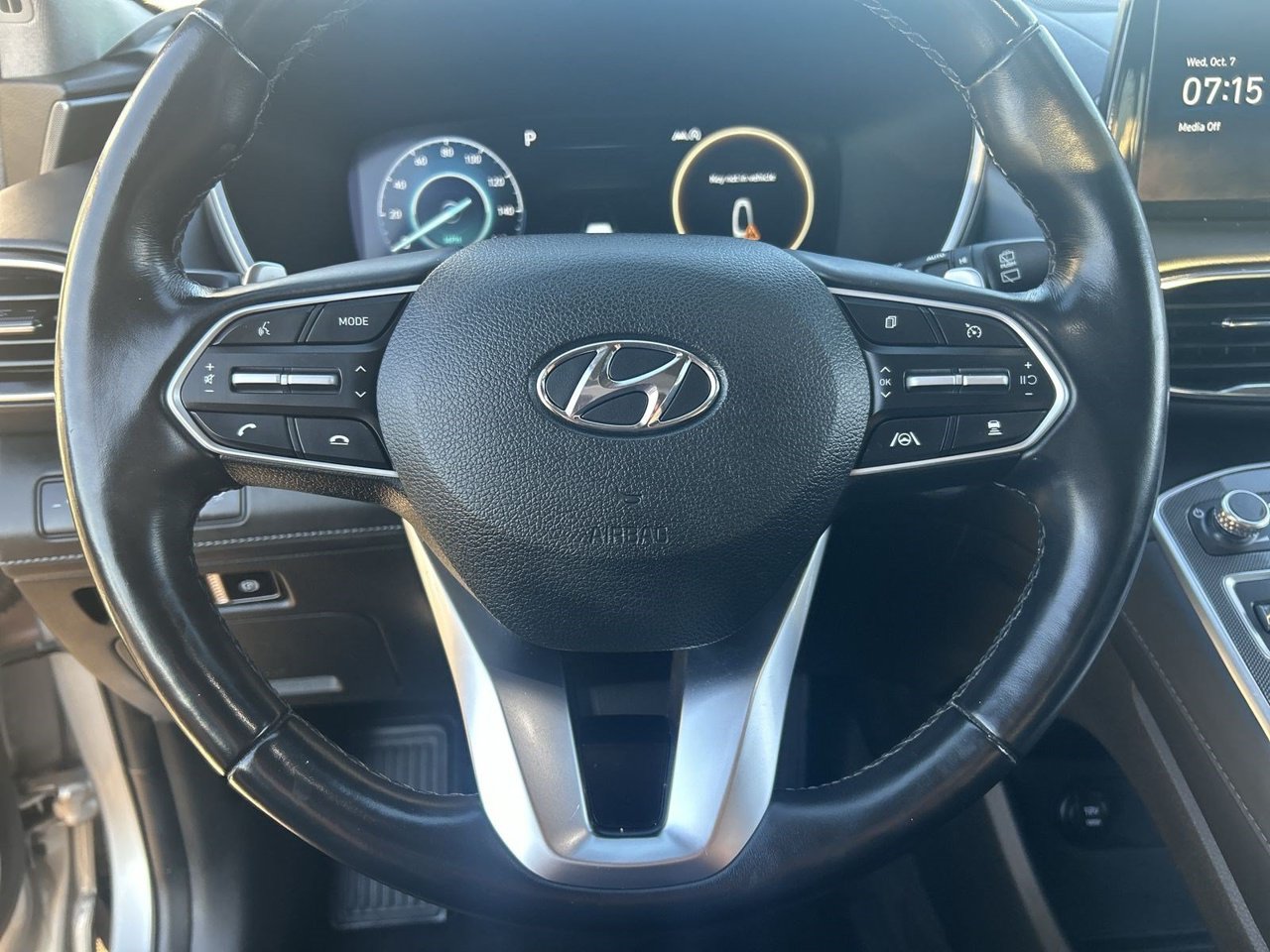 Used 2023 Hyundai Santa Fe Limited AWD/4WD image 20