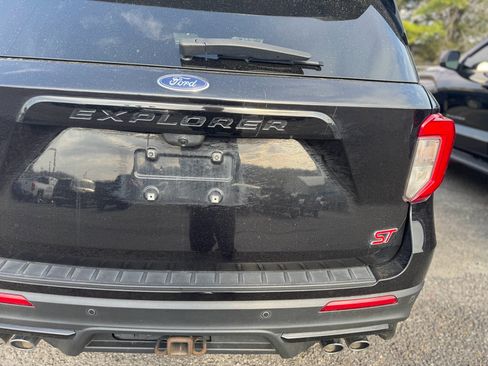 Used 2021 Ford Explorer ST w/ Equipment Group 401A image 6