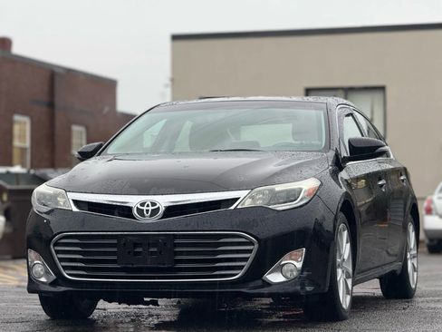 Used 2013 Toyota Avalon XLE image 1