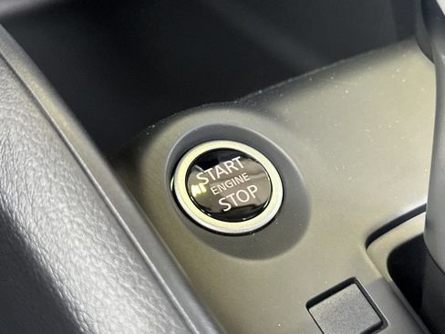 New 2025 Nissan Kicks S image 22