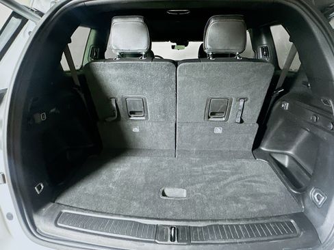 Used 2024 Jeep Grand Cherokee L Limited w/ Luxury Tech Group II image 29