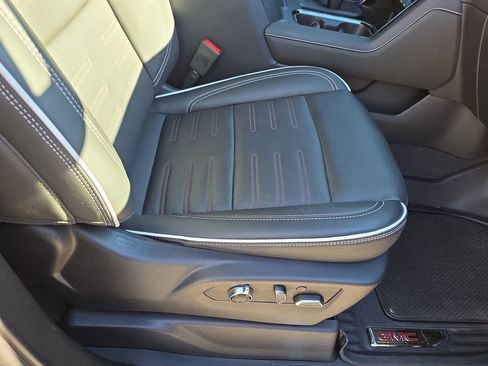 Used 2024 GMC Sierra 1500 AT4X image 13