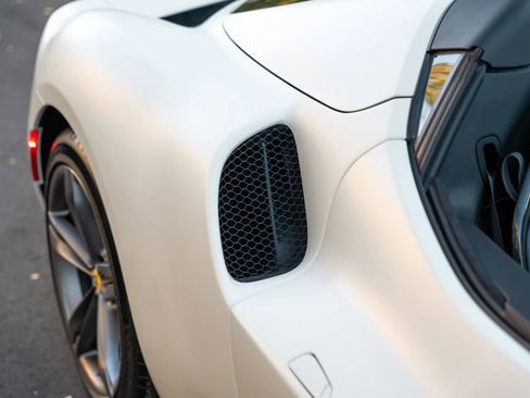 Used 2023 Ferrari 296 GTS image 34