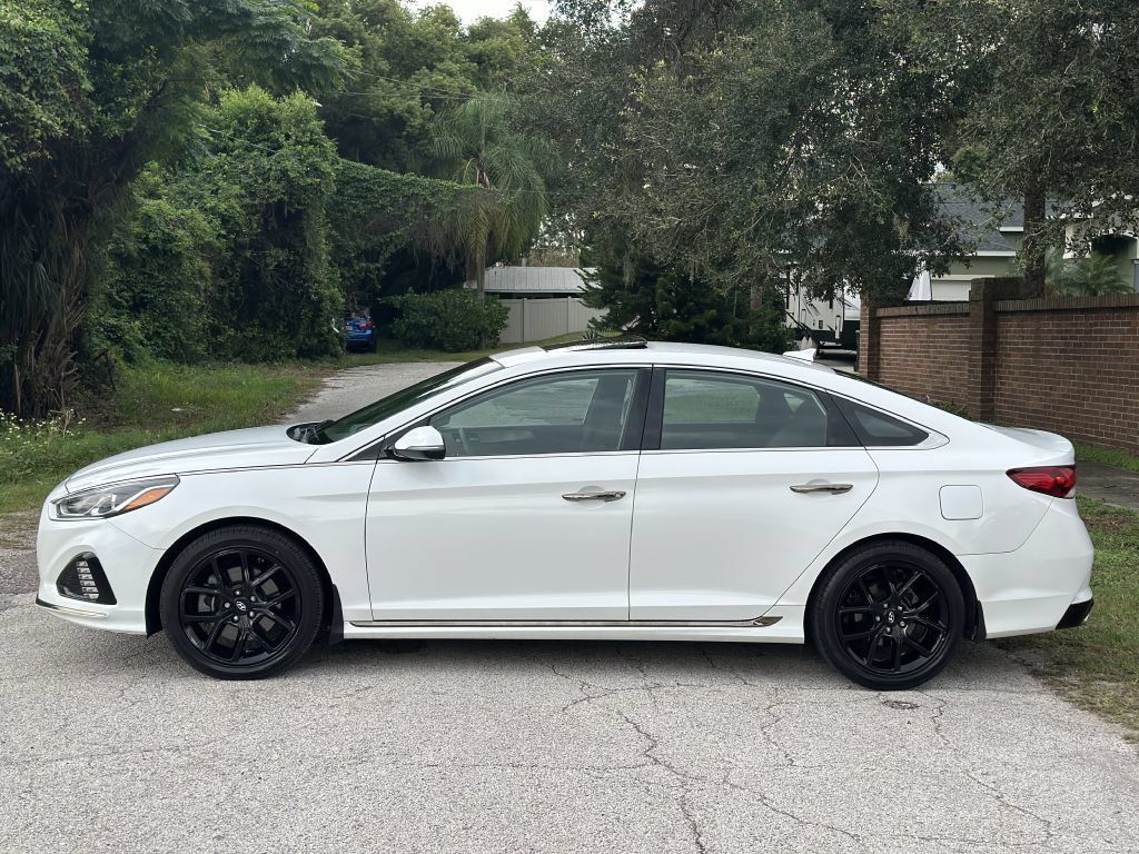Used 2018 Hyundai Sonata Sport FWD image 2
