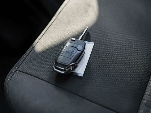 Used 2020 Ford Transit 250 148 High Roof Extended image 46