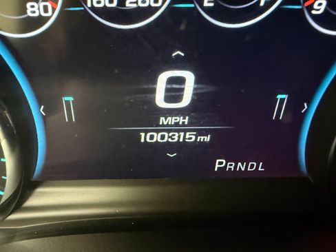 Used 2019 Chevrolet Suburban Premier AWD/4WD image 18