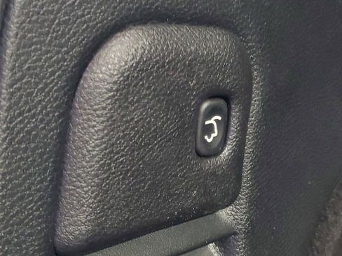 Used 2019 Jeep Grand Cherokee Limited image 10