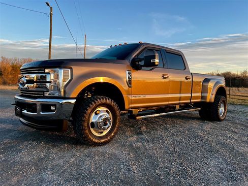 Used 2019 Ford F350 Lariat w/ Lariat Ultimate Package image 7