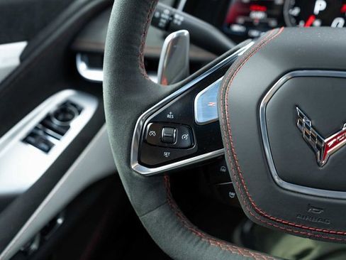 Used 2023 Chevrolet Corvette Stingray Premium Cpe w/ Z51 Performance Package image 21