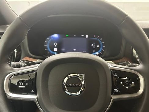 Used 2025 Volvo V60 B5 Cross Country Plus AWD/4WD image 14