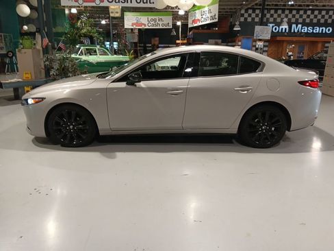 Used 2022 MAZDA MAZDA3 s AWD/4WD image 12