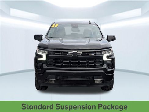 Used 2023 Chevrolet Silverado 1500 RST w/ Z71 Off-Road Package AWD/4WD image 11
