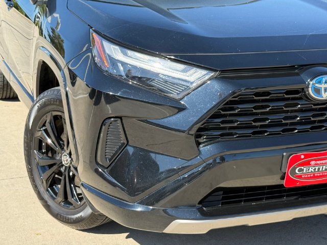 Used 2023 Toyota RAV4 SE AWD/4WD image 4