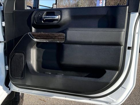 Used 2025 GMC Sierra 2500 SLE w/ SLE Convenience Package image 12