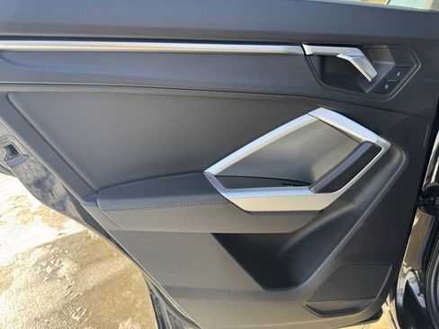 Used 2019 Audi Q3 2.0T Premium image 18