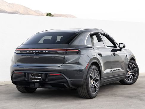 Certified 2025 Porsche Macan Electric image 7