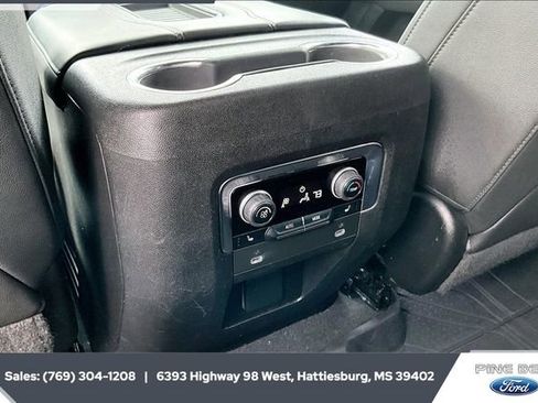 Used 2023 Chevrolet Tahoe LT w/ Luxury Package image 25