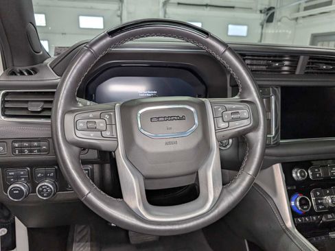 Used 2024 GMC Yukon Denali w/ Advanced Technology Package image 42