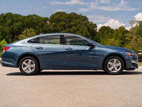 Used 2024 Chevrolet Malibu LS w/ Driver Confidence Package FWD image 8