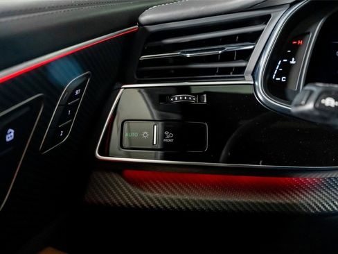 Used 2025 Audi RS Q8 performance image 47