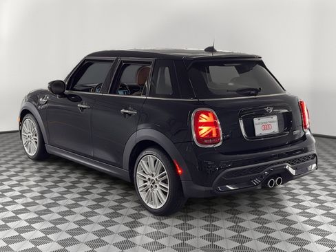 Used 2023 MINI Cooper S image 3