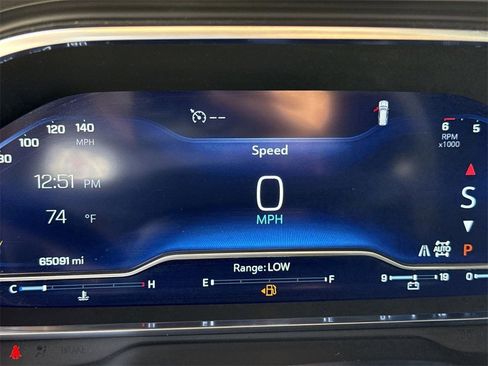 Used 2024 Chevrolet Suburban LT image 10