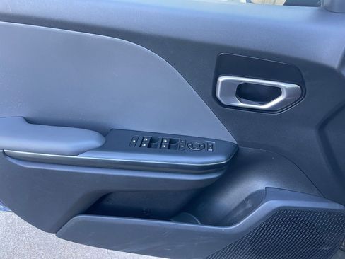 Used 2025 Kia K4 LXS image 18