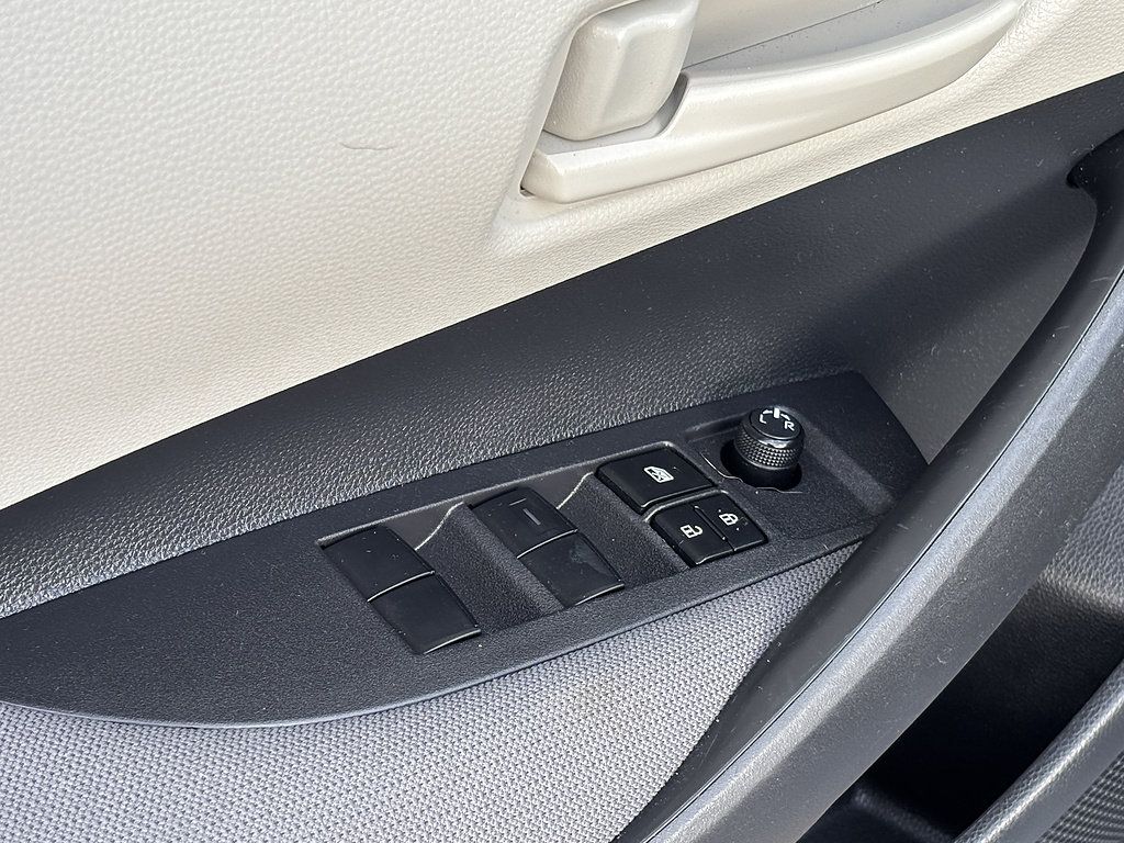 Used 2025 Toyota Corolla LE FWD image 26